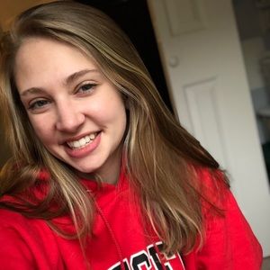 Meet your Posher, Laurie